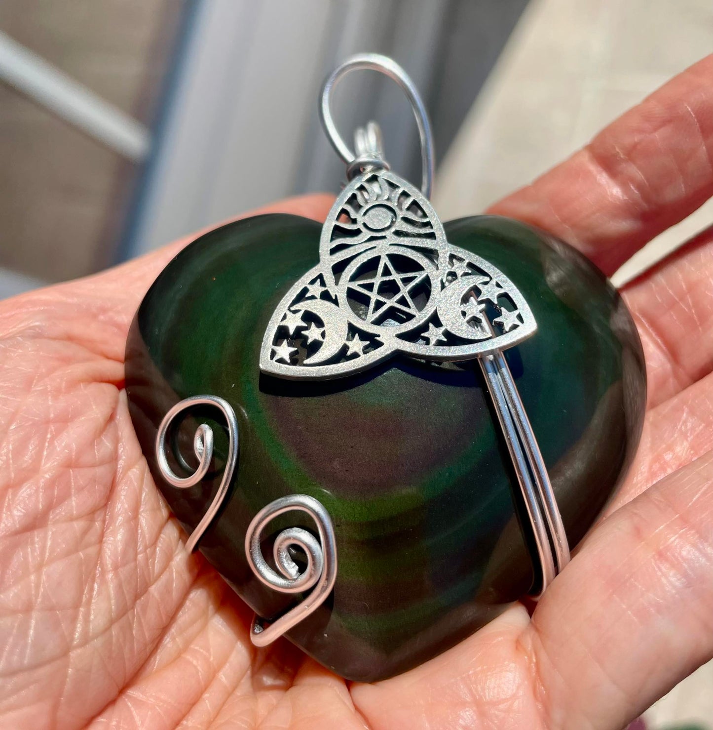 Pendentif en obsidienne oeil céleste